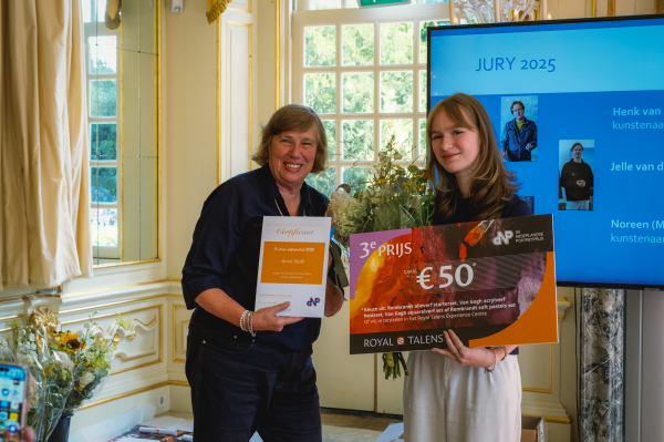 /selfiepp2025/uitreiking03.png